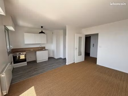 rare : appartement 2 pièces 50 m2 avec vue mer