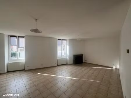 appartement t3 70m2