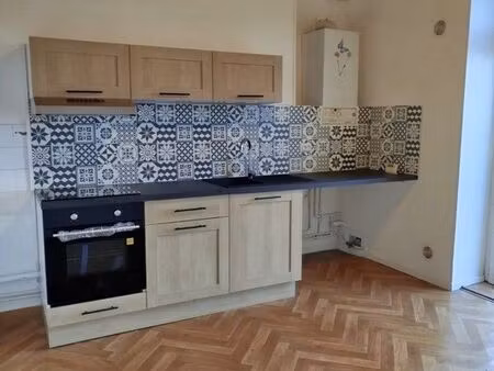 à louer - grands t2 bis lumineux et traversant avec jardin privé ou grands balcons