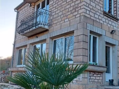 maison a louer 97 m2 avec terrain et 2 dépendances