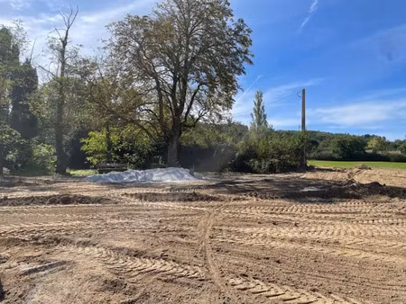 vente terrain 1675 m² à revel (31250)  160 000 €