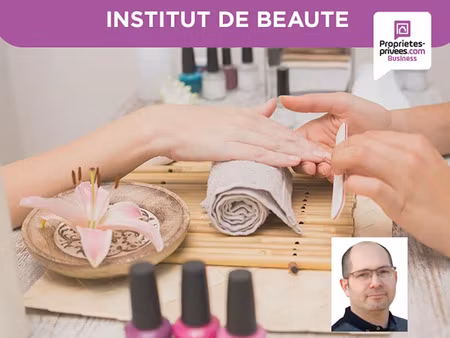 vente locaux professionnels 40 m² à noyant-villages (49390)  35 000 €