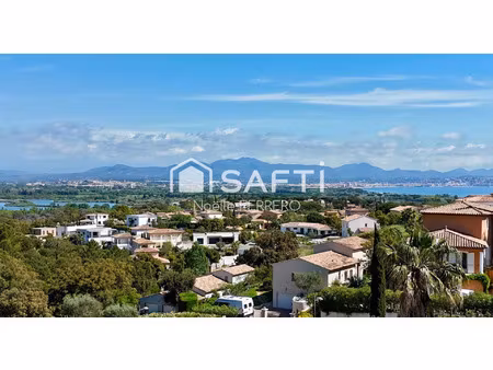vente terrain 747 m² fréjus (83370)