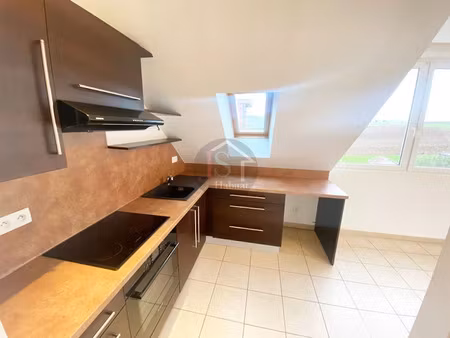 location appartement 3 pièces 57 m² à scharrachbergheim-irmstett (67310)  770 €