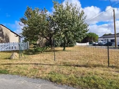 terrain 750 m² saint sulpice d arnoult