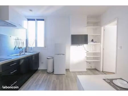 t2 loué meublé (tout équipé) de 25 m²