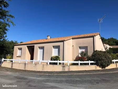 location maison de plein pied 3 chambres