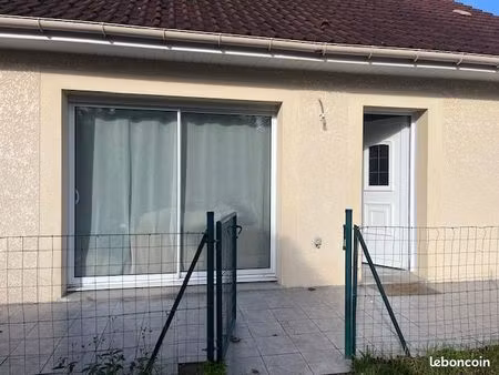 maison a louer individuelle  a parcourt
