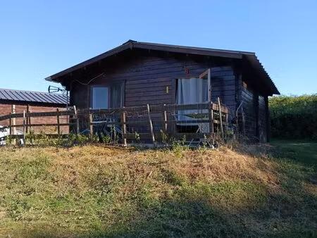 loue châlet eau + électricité et assurance comprise