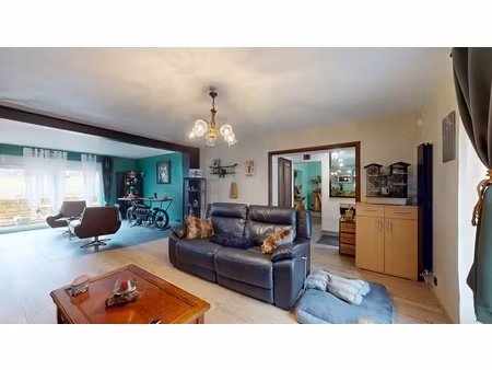 propriéte corp de ferme entièrement rénové + grange + écuries + dépendance