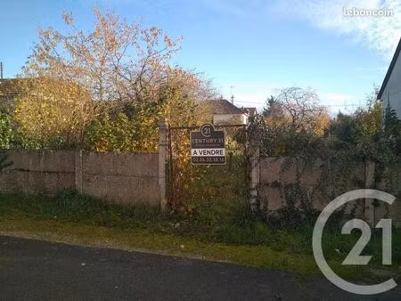 terrain 685 m² muides sur loire