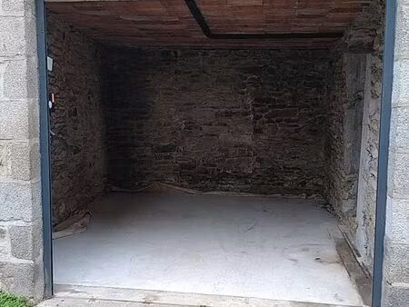 2 garages à louer centre ville mayenne