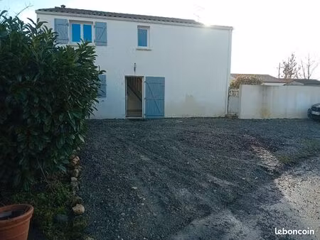 a louer maison t3 avec petit jardin