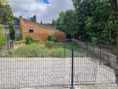 location maison de village