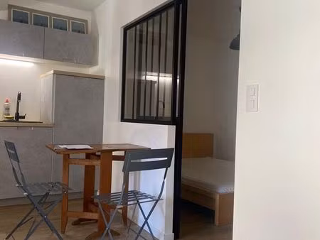 bel appartement t2 – hyper centre la rochelle