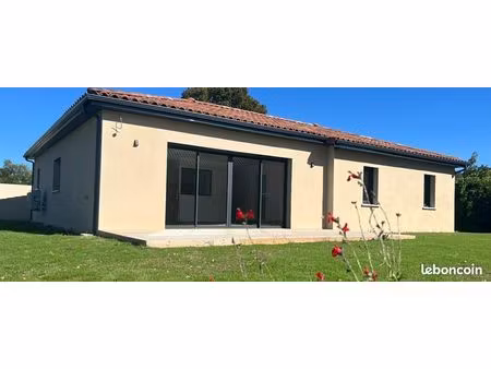 maison de plain-pied - 6 pièces - 102 m²