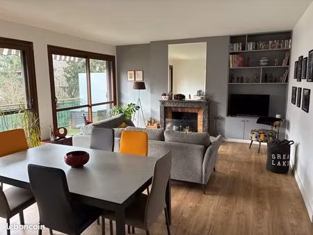 très bel appartement 120 mé