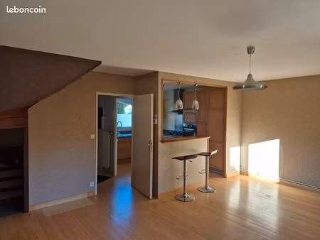 maison 4 pièces 77 m²