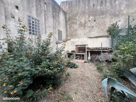 cave 2 pièces 50 m²