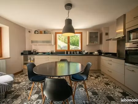 maison de village proximité valmorel