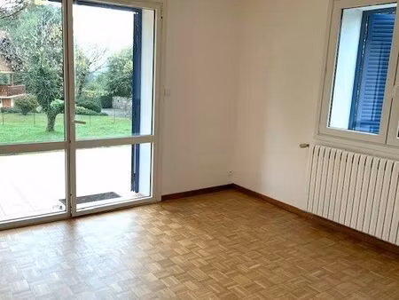 maison de 105m2 avec sous sol de 65m2 et jardin