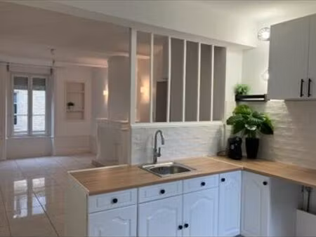 appartement en duplex de caractère – 75 m² – centre-ville de carentan