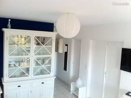 location meublée appartement 3 pièces 2 chambres + terrasse ensoleillée de 12 m²