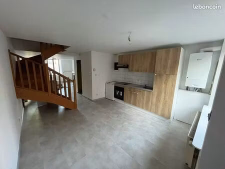 maison mitoyenne f4 à louer