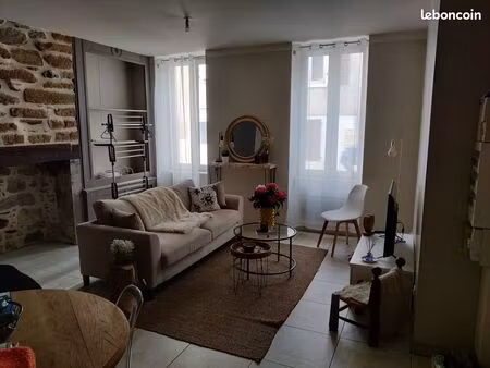 t3 en duplex rez de chaussee centre ville nay