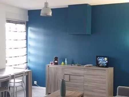 loue appartement 45m2 avec place de parking et cellier