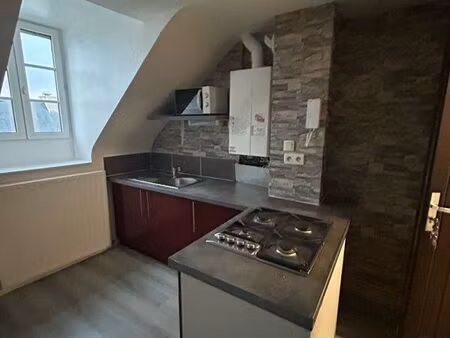 t2 - bourg de rostrenen 45 m2