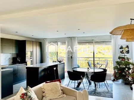 biot - elegant appartement 2 /3 pieces avec vue panoramique - a deux pas du village