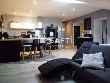 appartement rénové 4 p  cœur historique de liverdun