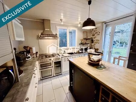 maison salon cuisine 4 chambres jardin piscine