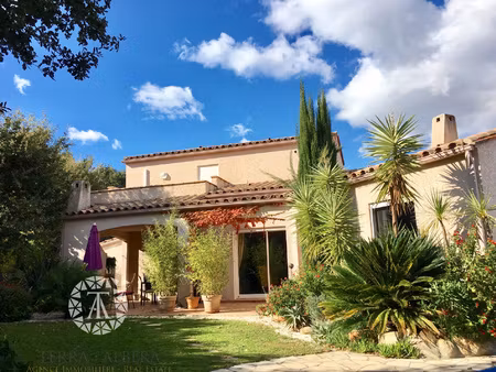 exclusivité terra albera - magnifique villa avec piscine au