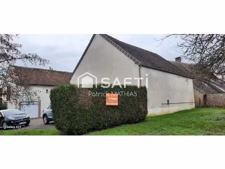 maison de village proche de villeneuve sur yonne