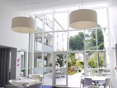 appartement t2 +terrasse- parking disponible sur la résidence senioriales de saint-avertin