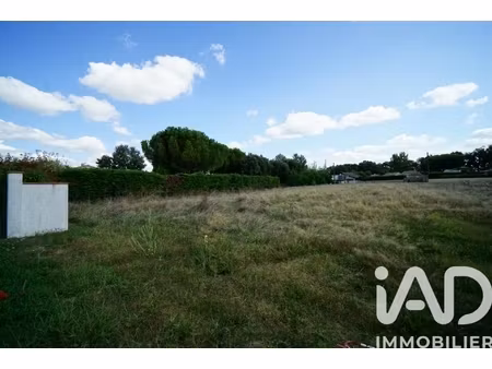 vente terrain 922 m²