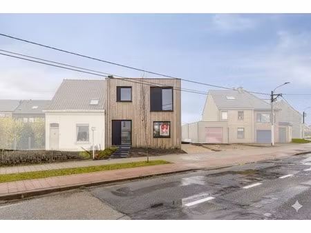 huis te huur in zwijnaarde met 3 slaapkamers