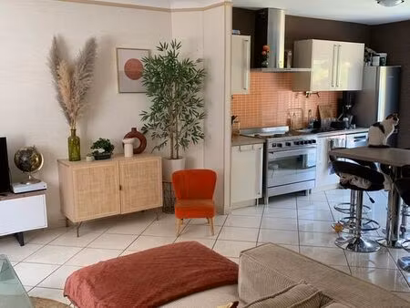 maison de 90 m2 avec jardin