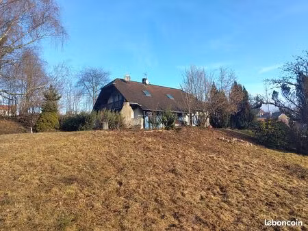 propriété 6 pièces - 128m2 - 198 500 euros