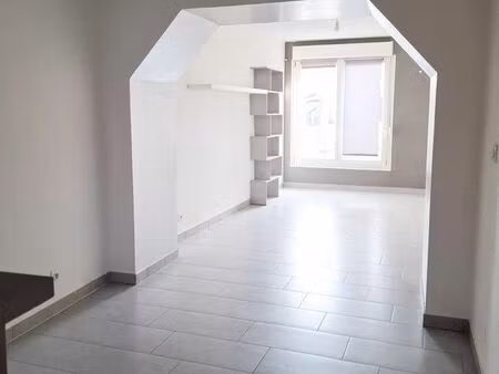 t2 rez-de-chaussée 600