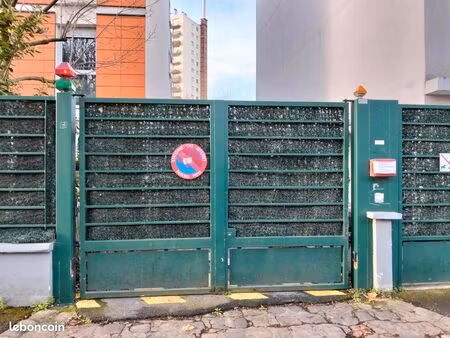 loue place de parking tres securisee