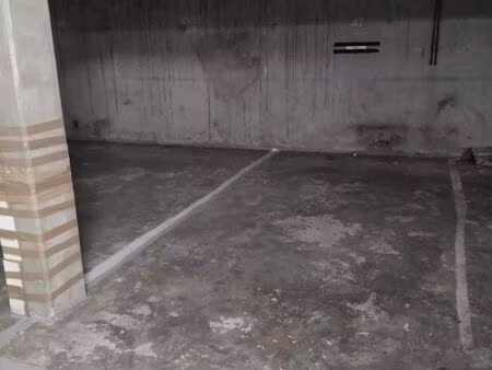 location place de parking sous terrain sécurisé
