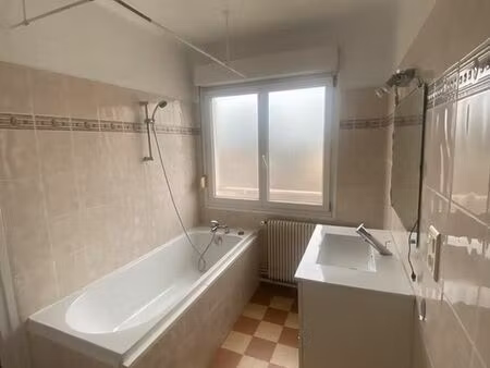 digoin centre  joli t3 en bon état