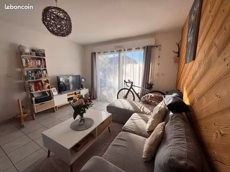 t3 rez-de-jardin de jardin centre village