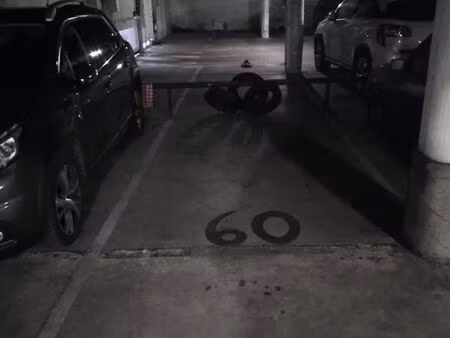 location place de parking sous terrain sécurisé