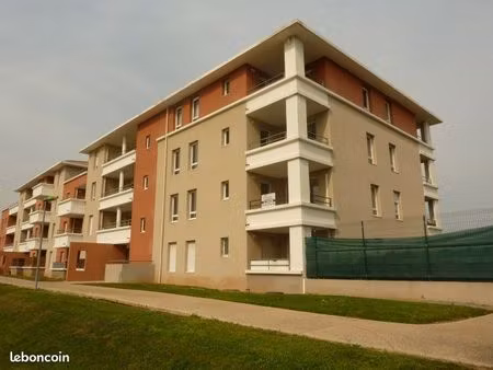 a louer f2 vide istres pour 3 mois