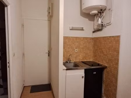 studio meublé 14m²