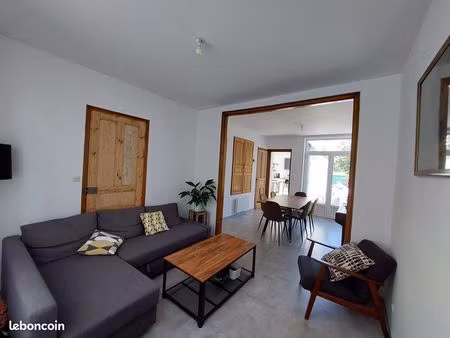 maison avec garage et jardin